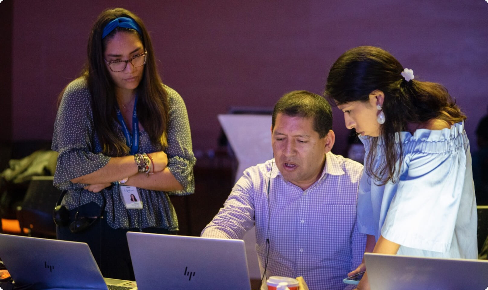 Colaboradores ISA ejerciendo las mejores Prácticas de Gobierno Corporativo