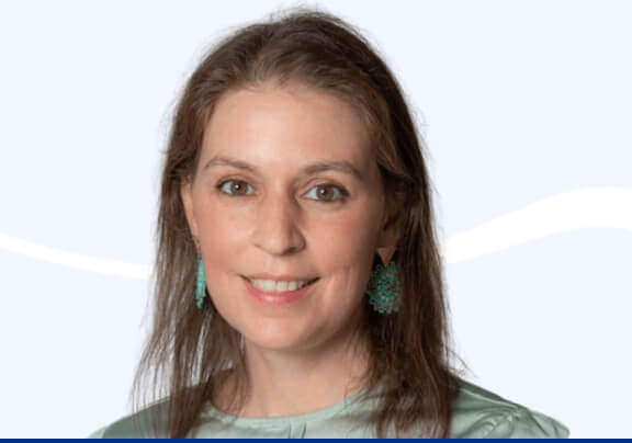 Patricia Ospina Campo Especialista en Relacionamiento con Inversionistas 